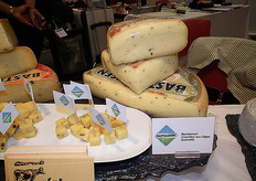 Extra aandacht voor de Charmeux met eekhoorntjesbrood van Bastiaansen Bio Kaas.