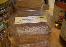 Momenteel beperkt verkrijgbaar: Nederlandse bloemenraathoning.