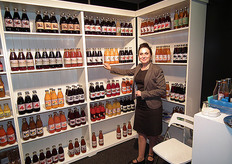 Rose Khorenyan van Dutch Cranberry Group. Zij hebben ook diverse biologische sappen in het assortiment.