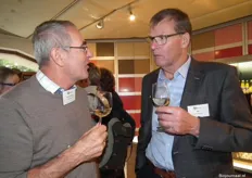Arjan Nijdam (EkoPlaza Alkmaar en voorzitter Biowinkelvereniging) met Jan Zomerdijk (voorzitter VBP).