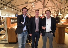 De mannen van het brood: Freek Jacobs en Gerrie van der Westen van Biologische Bakkerij Van der Westen - Zonnemaire, met rechts Vincent Derksen van Bakkerij Verbeek.