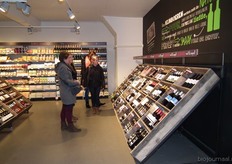 De wijnafdeling trok veel bekijks.