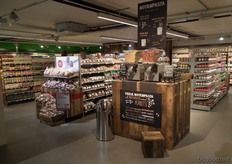 De andere kant van de winkel, waar de focus op DKW ligt.