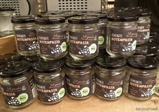 Volop potjes om te vullen.