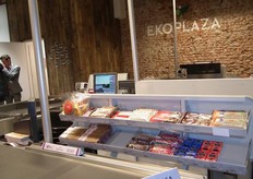 Ruimte voor tussendoortjes naast de kassa.