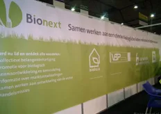 In de stand van Bionext en Biohuis was ruimte voor diverse verenigingen, waaronder VBP, stichting EKO-keurmerk en de Biowinkelvereniging.