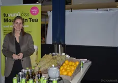 Anniek Gielkens van Tuvunk Mountain Tea. Haar bedrijf, gericht op de verkoop van thee, bestaat sinds vorig jaar
