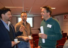 Wim Peeters en Robert Timmerman in gesprek met Harald Oltheten, de voorzitter van Nautilus.