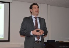 "Arjen van Nuland, directeur van de NCR (Nederlandse Coöperatie Raad), vertelde daarna hoe je als coöperatie het verschil kunt maken. Nautilus moet in zijn ogen een 'coöperatieve plus' leveren. "Dit moet je samen realiseren, met een eenduidige strategie en de focus op ledenbetrokkenheid. Betrokken leden steunen de coöperatie immers in goede en slechte tijden."