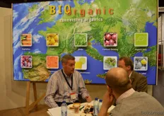 Rob Grabert van Bioorganic Holland (links).