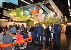 Het bleef nog vrij lang druk op de borrel.