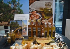 "Hoessein: "We zijn erg trots op ons product. We merken dat Argan olie steeds bekender wordt en daardoor neemt ook de populariteit ervan toe."