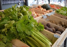 Uiteraard liggen de groenten onverpakt in het schap.