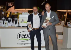 Luciano Bassini en Maarten van de Kamp van Koffiebranderij Peeze mogen met trots zeggen dat ze de Nr. 1 koffie van Nederland hebben gewonnen!