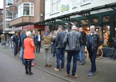 Het AGF Trendcafé van dinsdag 10 november stond geheel in het teken van biologisch. Als eerste werd er een bezoek gebracht aan De Groene Winkel in Zeist.