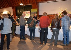 Er was al vroeg op de avond veel belangstelling voor wat de verschillende leveranciers lieten proeven.