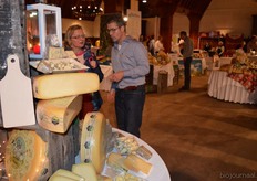 Emile Meuldijk van Kroon Biologische Verswaren vertelt meer over het kaasassortiment.