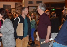 Natuurwinkel-ondernemers onder elkaar: Bas Sengers en Theo Jacobs.