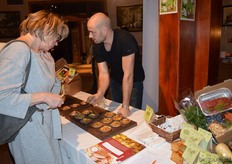 Nick vertelt hier wat er allemaal in het gerecht zit.