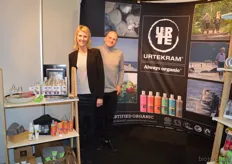 Marianne Højen Pederson en Bo Iversen presenteerden op de Bio-beurs de nieuwe Coconut Line van Utrekram. De nieuwe lijn bestaat uit 8 verschillende producten, waaronder shampoo en conditioner.