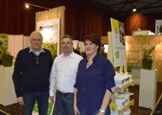 Wim van Garderen (Pireko, Lelystad), Jonas Klinkert (PRP Technologies, Benelux) en Lizette Bergsma (Profytodsd). De bedrijven spannen zich in om de weerbaarheid van planten te versterken en de vruchtbaarheid van de bodem te bevorderen.