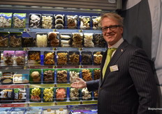 Edward Vonk presenteert het biologische assortiment van Banken Champignons.