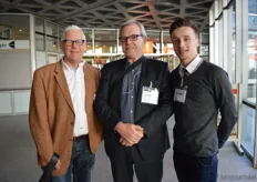 Op het nippertje kwam Biojournaal toch Lou van Reij van BioRey nog tegen. Links naast hem Peter van den Berg en rechts Stefan Haring.