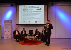 Na de lunch vond de paneldiscussie 'What does Organic 3.0 & the IFOAM EU Vision 2030 mean for Europe?' plaats onder leiding van Marco Schlüter, directeur van IFOAM EU.