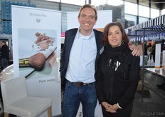 Ton Severrien en Wilma van Oeveren gaven make-upadvies namens Dr. Hauschka.