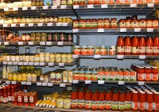 Onder andere de keuze aan tomatensauzen werd groter, zo bewijst dit schap.