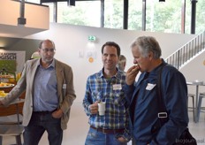 Arno van Gorp (Van Gorp Biologische Voeders), Dirk-Jan Vonk (Van Gorp Biologische Voeders) en Leen Janmaat (Louis Bolk Instituut).