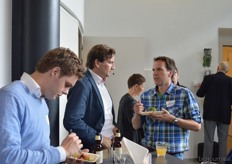 Dammis van Dijk (Triodos), Niels Back (Triodos) en Drik-Jan Vonk (Van Gorp Biologische Voeders).