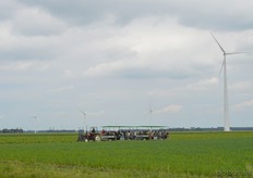 Deze wagen bracht de geïnteresseerde bezoekers naar de juiste locatie van de presentaties e.d.