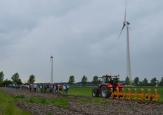Rechts de Rumpstad Ecoploeg die Steketee presenteerde.
