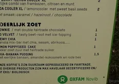 Op het 'menubord' stond onderaan wat meer informatie over het bio-aandeel: Onze koffie's zijn duurzaam geproduceerd en Fairtrade. De overige producten zijn Max Havelaar-gecertificeerd en/of EKO/biologisch.
