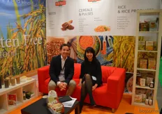 Marcel Rijkee & Kim-Quy Tran van Bravo Foods, exclusief distributeur van Bio Bia. Breiden assortiment granen uit.