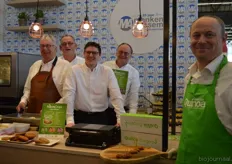 Het team van Menken van den Assem promoot samen met NatureCrops de Quinoa Burger.