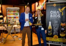 Elise Brouw en Edwin de Groot van 2Food presenteren het nieuwe drankje genaamd chiabirds. Dit is 100% natuurlijk op basis van chiazaad, groene thee en gember.