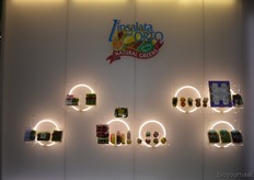 L’insallata Dell’Orto SRL weet met LED-verlichting de aandacht te trekken op de veldsla, rucola, babyspinazie en nog diverse andere bladgroenten.