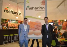 Sander Venema en Jeffrey Bazen van het Israelische Mehadrin Tnuport Export. Hebben bio-wortelen, aardappelen en Medjoul dadels. Zien ook vraag naar biologische Hass avocado’s toenemen.