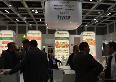 Het label Almaverde Bio van het Italiaanse Canova is gespecialiseerd in gesneden (bladgroenten) en kant-en-klare salades.