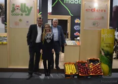Remo Madala (links) en Marco Giordanino (rechts) van het Italiaanse Bio Fruit Service exporteren appelen (gala, williams, e.d.)