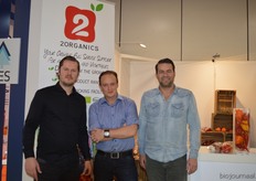 Robert Blomsteel, Floris van Adrichem en Michiel Groenewegen van 2Organics. Full service supplier voor paprika, tomaat, komkommer en andere glasgroenten. Gaan binnenkort ook exoten importeren.