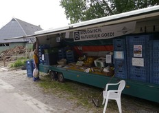 Ook de webwinkel, Bioweb.nl, liet zien wat er zo al bij een webwinkel komt kijken. De slogan 'lekker naar de BioBoer' werd dankzij gulle giften van diverse leveranciers letterlijk in de praktijk gebracht. Smakelijke Hooidammer kaas, proeverij van melk, cake van Bakker Bolhuis, vlees van slager alles kon geproefd worden. Voor kinderen was er een kinder-doe-route waar ze konden kennismaken met de boerderij. Koeien tellen, raden welke poep van welk dier is, ei-race, vogels kijken, in een grote trekker zitten er was van alles te doen. Voor alle kleine ontdekkers was er in de tuin een lekker peren ijsje en een heus Bio-Boer diploma.