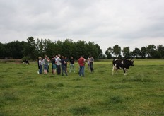 Anne Schoenmakers van Kaasmakerij Aurora stuurde wat foto's toe van de open dag bij Ekoboerderij Arink in Lievelde, afgelopen 17 juni. John en Liane Arink hebben een Demeter bedrijf, waar men ook kunt overnachten/dineren/lunchen in het Biotel.