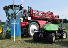 De Greenbot bij Loonbedrijf Van Dun BV rijdt volledig autonoom en is geschikt voor de fruitteelt, tuinbouw en akkerbouw.