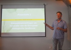 Na Hans was het de beurt aan Kees van Zelderen, biologisch melkveehouder, bestuurslid Biohuis en voorzitter van de werkgroep Organic Farming van EU's Copa Cogeca in Brussel. Zijn onderwerp: 'Klimaatdoelstellingen en innovatie van de Europese biologische landbouw.'