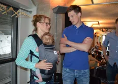 Ariane Kaper van Marqt bezocht de BioBorrel met haar zoontje.