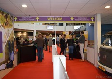 Meer dan 200 bedrijven die zich bezighouden met de verkoop van foodspecialiteiten presenteerden zich op deze beurs. Er waren ook veel bio-producten in de stands en kramen te vinden.