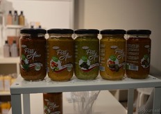 Denk daarbij bijvoorbeeld aan deze pesto's van Pesti Amo.